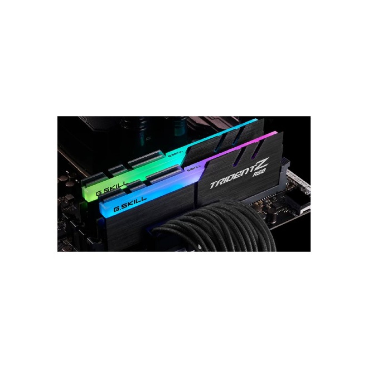 Модуль памяти для компьютера DDR4 16GB (2x8GB) 4400 MHz Trident Z RGB G.Skill (F4-4400C18D-16GTZRC) 98_98.jpg - фото 5