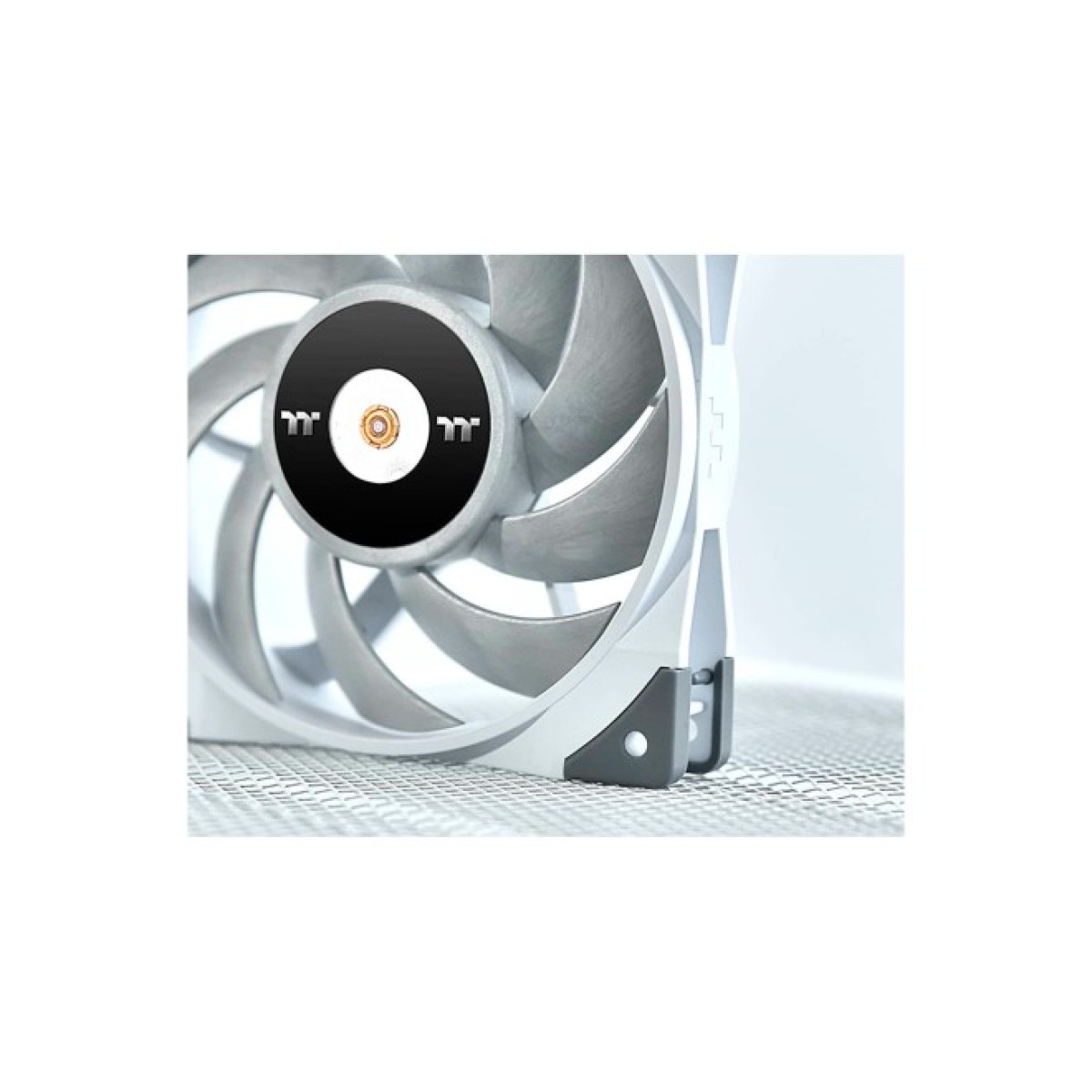 Кулер до корпусу ThermalTake TOUGHFAN 12 Radiator Fan 1Pack (CL-F117-PL12WT-A) 98_98.jpg - фото 5