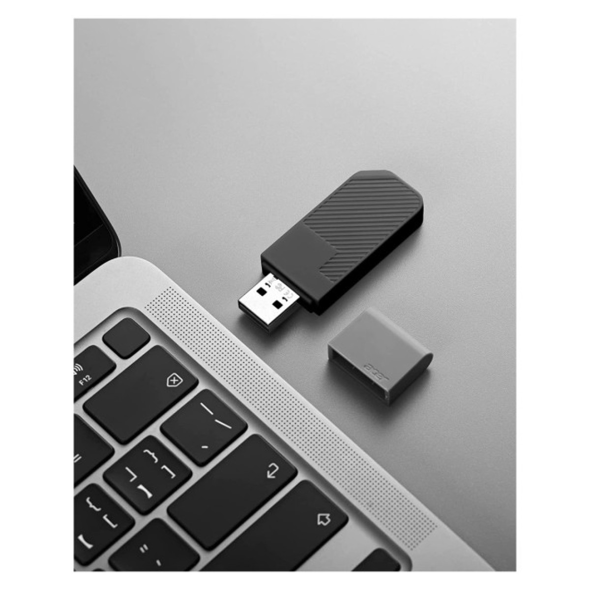 USB флеш накопитель Acer 16GB UP200 Black USB 2.0 (BL.9BWWA.509) 98_98.jpg - фото 2