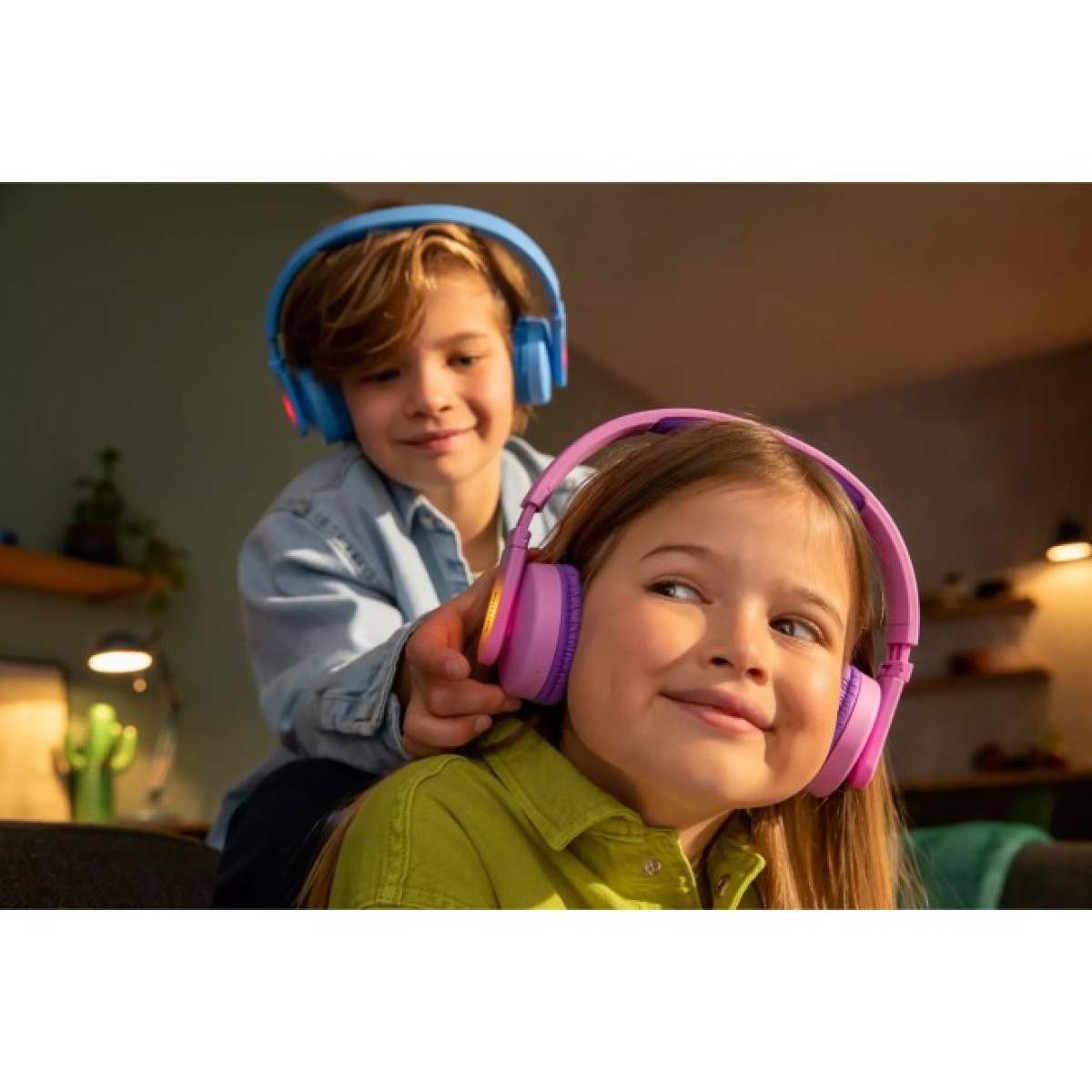 Наушники Philips Kids TAK4206 On-ear Colored light panels Wireless Blue (TAK4206BL/00) 98_98.jpg - фото 10