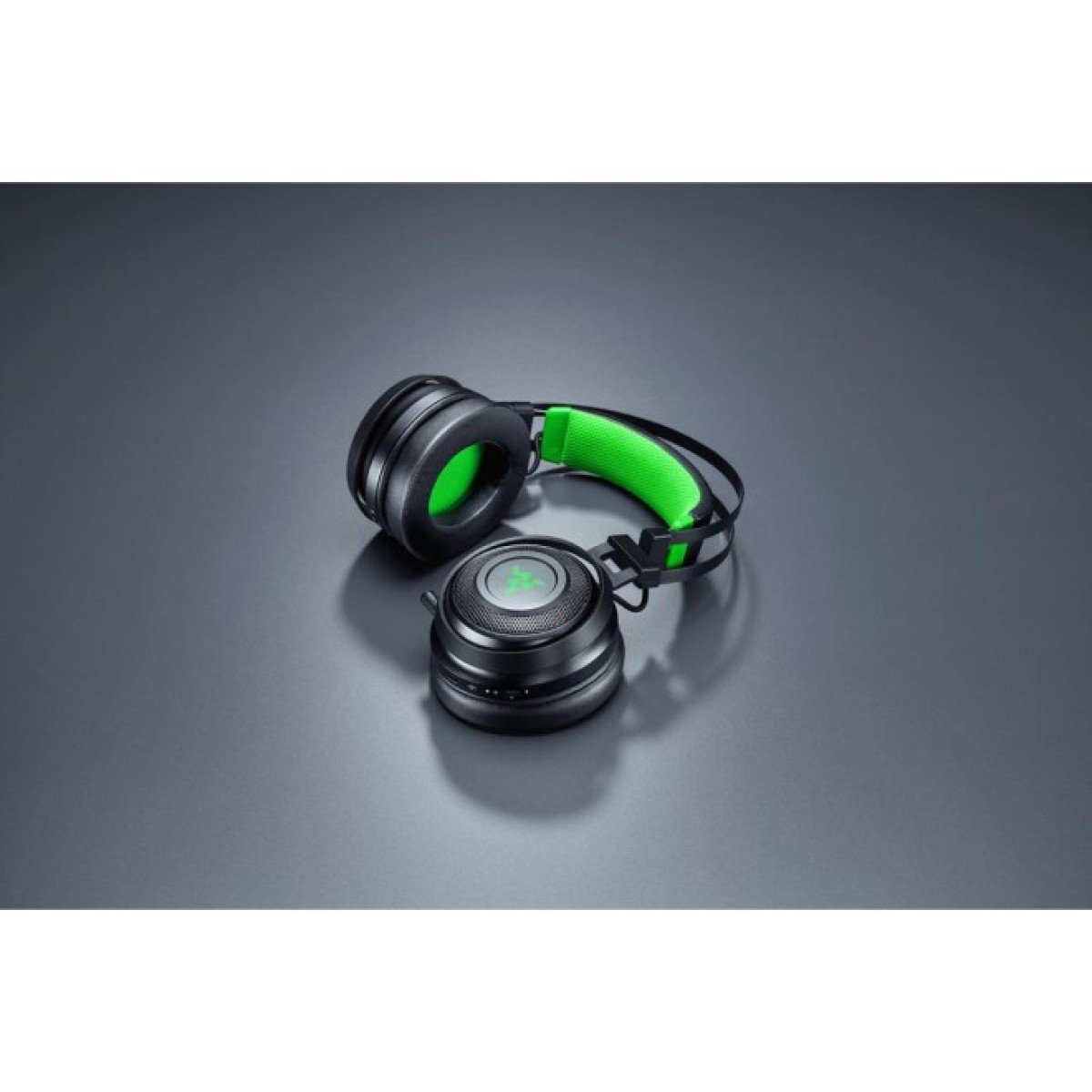 Наушники Razer Nari Ultimate for Xbox One (RZ04-02910100-R3M1) 98_98.jpg - фото 5