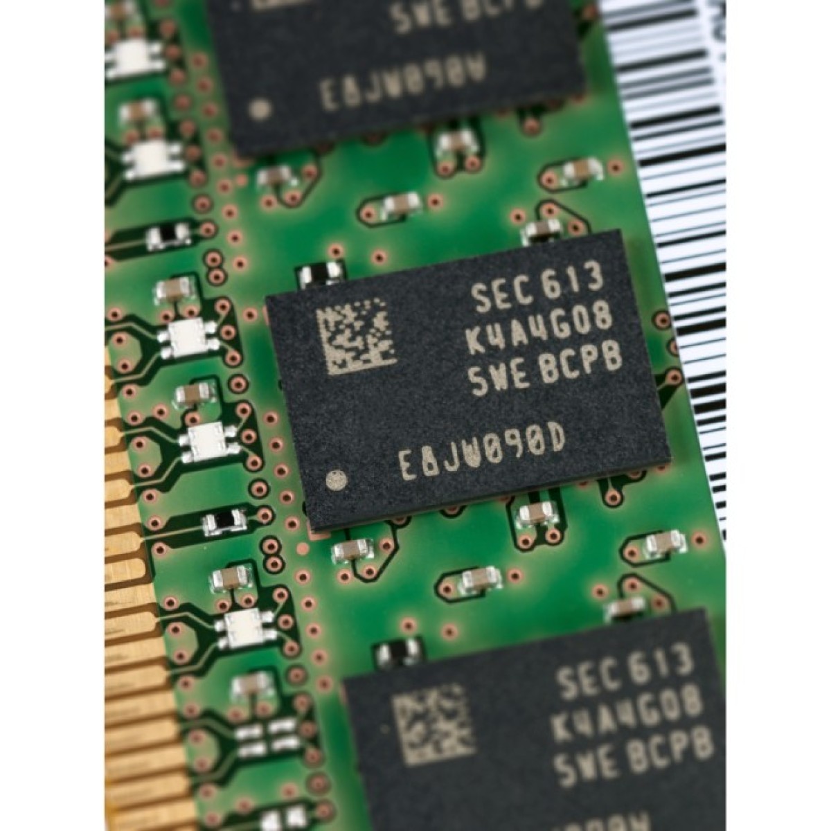 Модуль пам'яті для комп'ютера DDR4 4GB 2133 MHz Samsung (M378A5143EB1-CPB) 98_98.jpg - фото 3