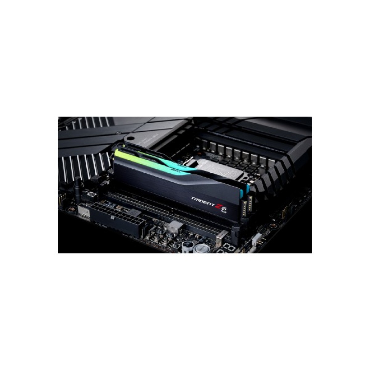 Модуль пам'яті для комп'ютера DDR5 32GB (2x16GB) 6400 Trident Z5 RGB Black G.Skill (F5-6400J3239G16GX2-TZ5RK) 98_98.jpg - фото 5