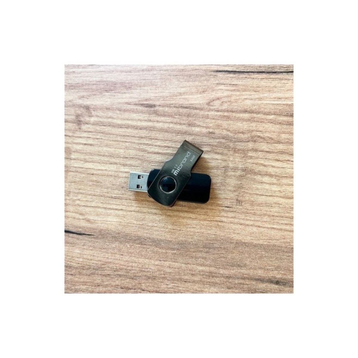USB флеш накопичувач Mibrand 64GB Lizard Black USB 3.2 (MI3.2/LI64P9B) 98_98.jpg - фото 2