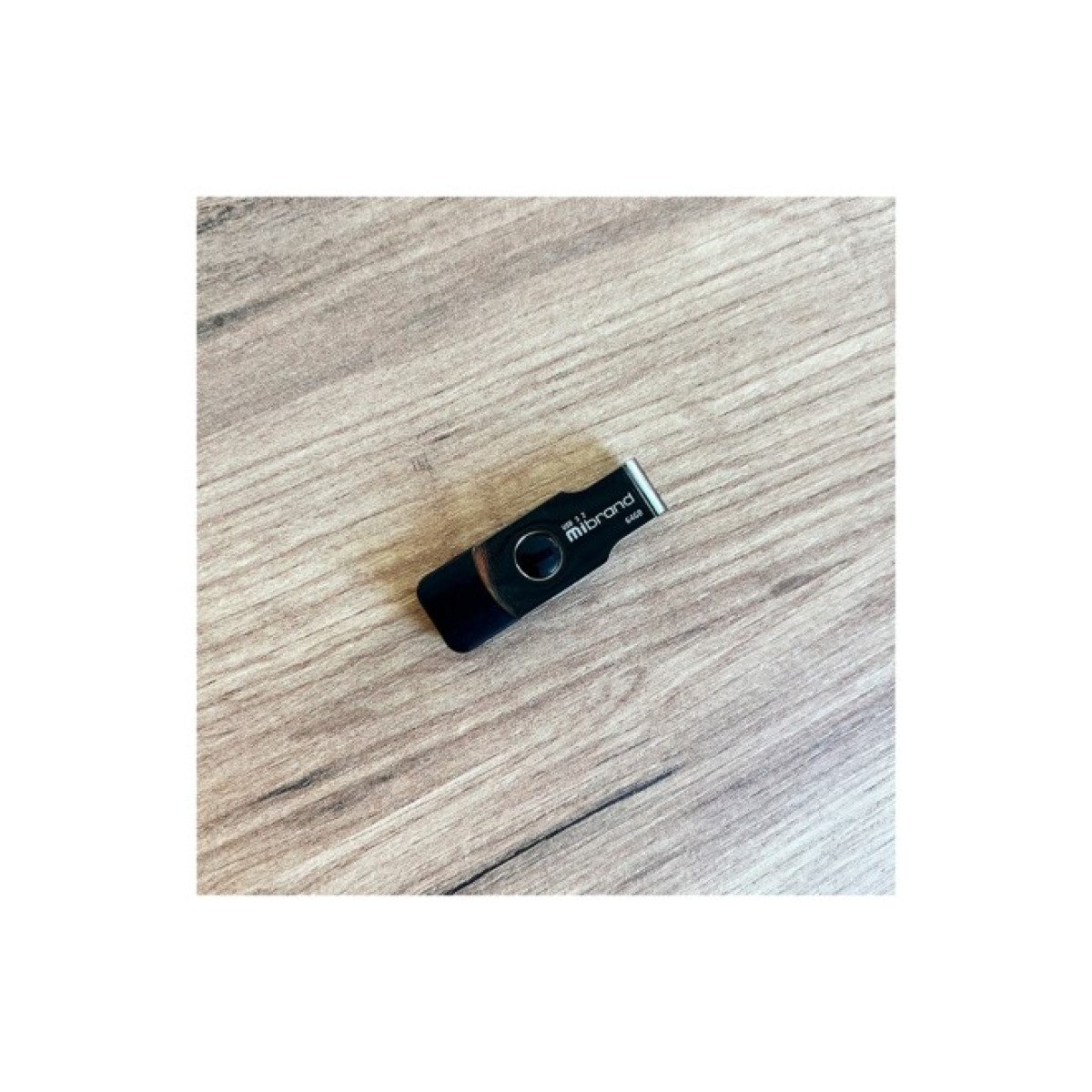 USB флеш накопичувач Mibrand 64GB Lizard Black USB 3.2 (MI3.2/LI64P9B) 98_98.jpg - фото 3