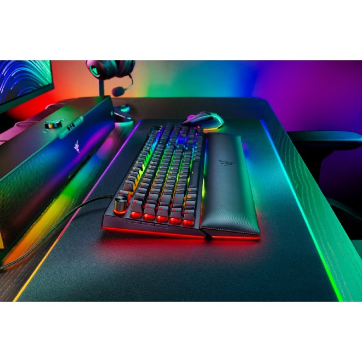 Клавиатура Razer BlackWidow V4 PRO Yellow Switch USB UA Black (RZ03-04681800-R3M1) 98_98.jpg - фото 2