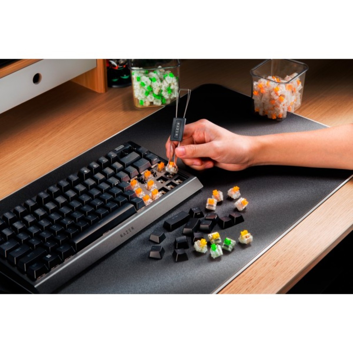 Клавіатура Razer BlackWidow V4 75 USB UA Black (RZ03-05000100-R3M1) 98_98.jpg - фото 4