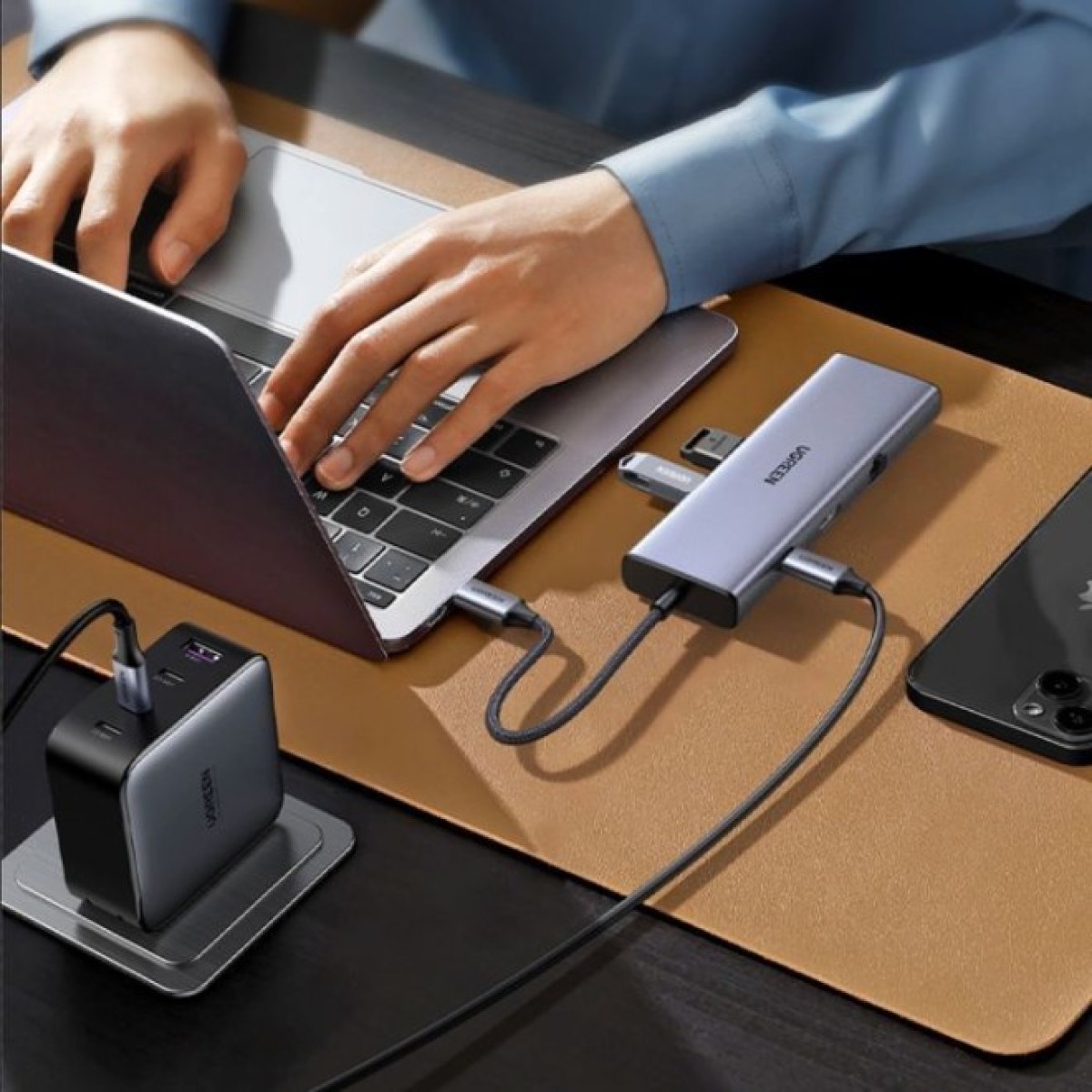 Концентратор Ugreen USB3.1 Type-C to HDMI60Hz/VGA/USB 3.0х3/RJ45/SD/TF/PD 100W 9-in-1 CM498 (15600) 98_98.jpg - фото 2