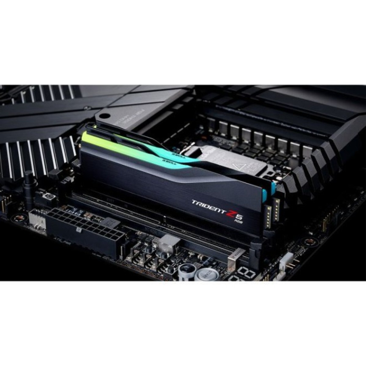 Модуль пам'яті для комп'ютера DDR5 96GB (2x48GB) 5600 MHz Trident Z5 RGB Matte Black G.Skill (F5-5600J4040D48GX2-TZ5RK) 98_98.jpg - фото 3