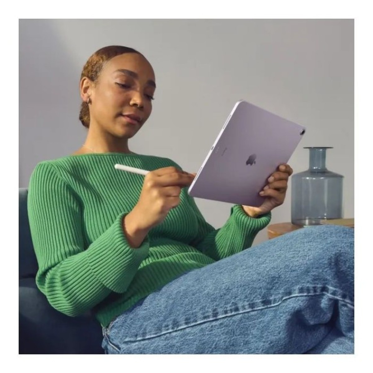 Планшет Apple iPad Air 13" M2 Wi-Fi + Cellular 128GB Space Grey (MV6Q3NF/A) 98_98.jpg - фото 2