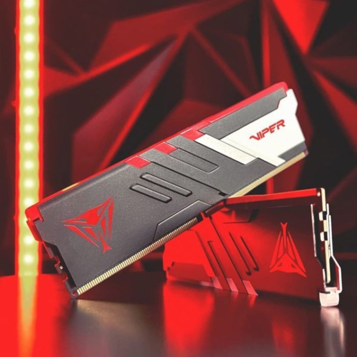 Модуль памяти для компьютера DDR5 64GB (2x32GB) 6000 MHz Viper Venom RGB Patriot (PVVR564G600C36K) 98_98.jpg - фото 6
