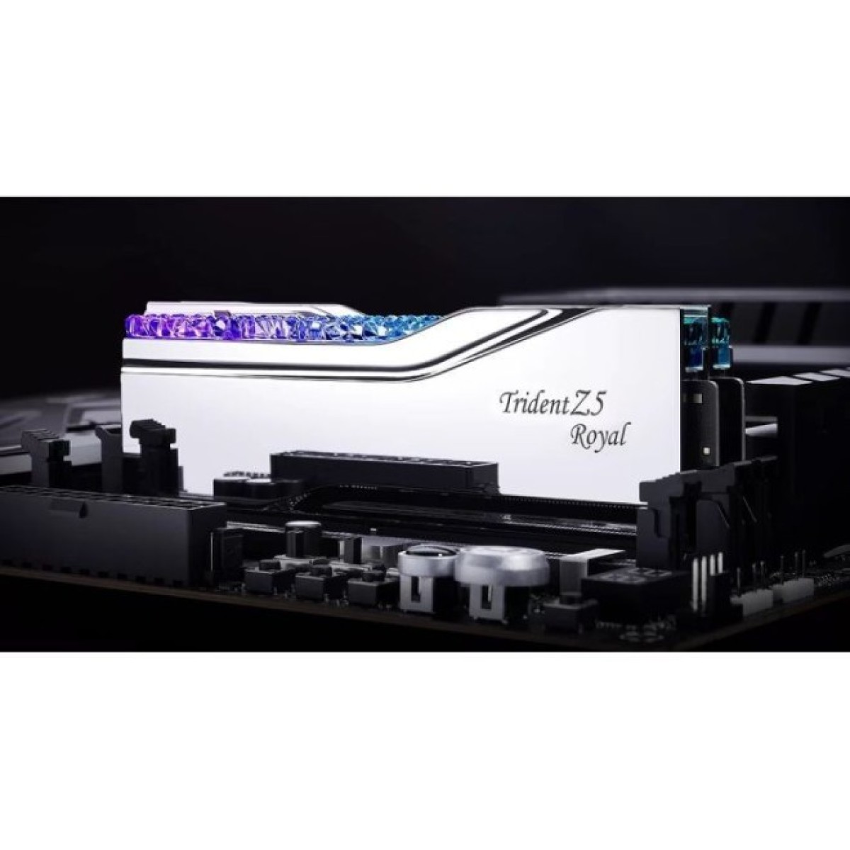 Модуль памяти для компьютера DDR5 32GB (2x16GB) 7600 MHz Trident Z5 Royal Silver G.Skill (F5-7600J3646G16GX2-TR5S) 98_98.jpg - фото 6