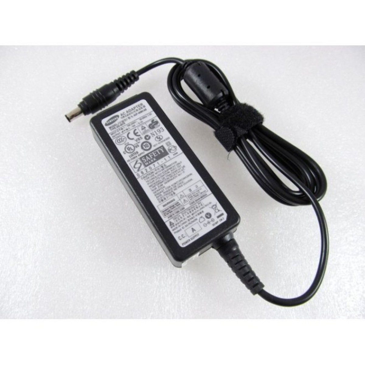 Блок живлення до ноутбуку Samsung 40W Samsung (AD-4019) 256_256.jpg