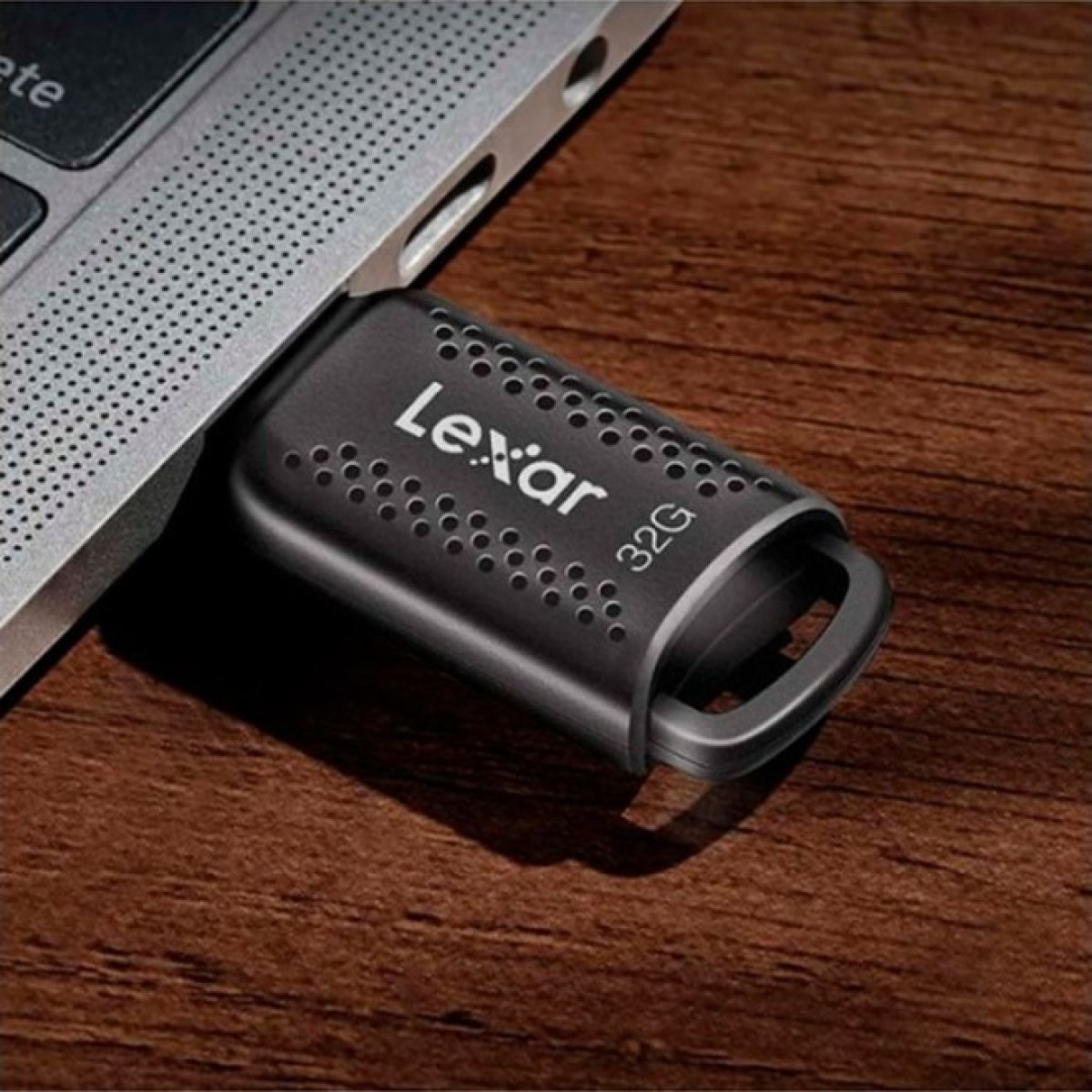 USB флеш накопичувач Lexar 32GB JumpDrive V400 Black USB 3.0 (LJDV400032G-BNBNG) 98_98.jpg - фото 3