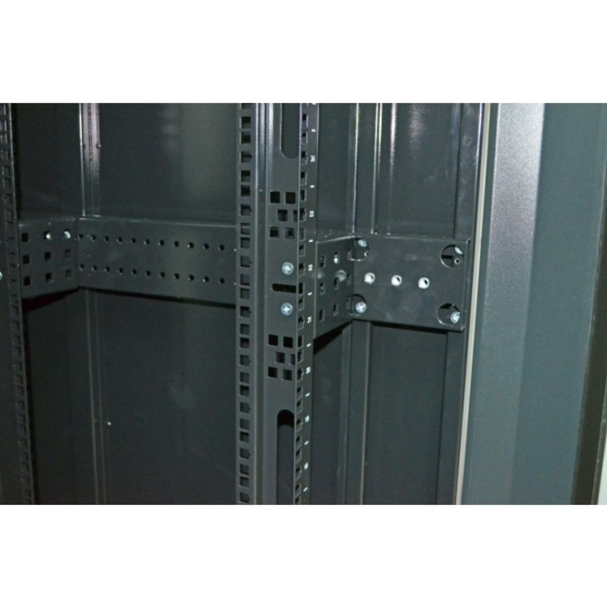 Шкаф 19" 42U, 800х1055 мм (Ш*Г), черный (UA-MGSE42810B) 98_98.jpg - фото 4