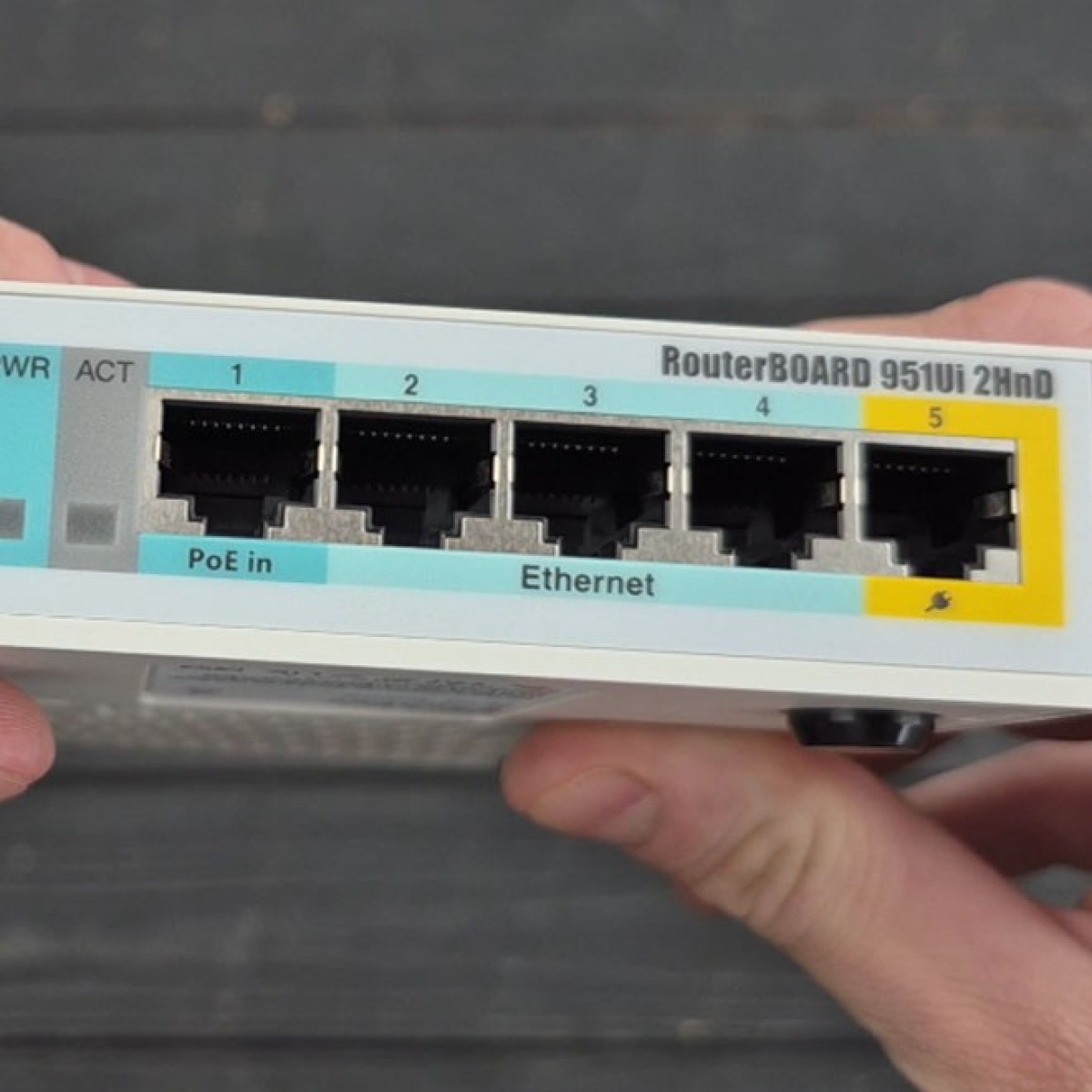 Маршрутизатор MikroTik RB951Ui-2HnD 98_98.jpg - фото 3