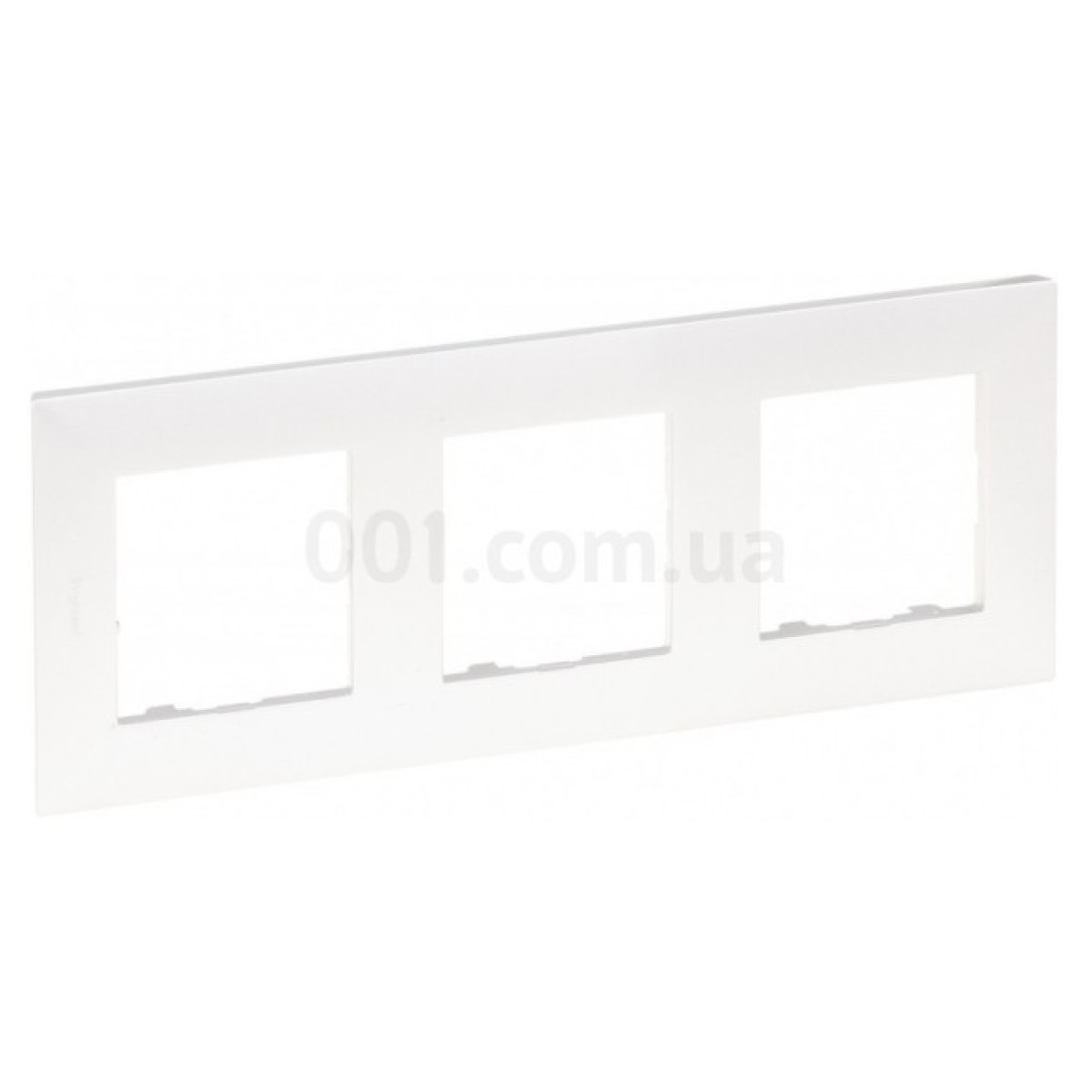 Рамка 3-постовая Niloe Step жемчужная, Legrand 256_256.jpg