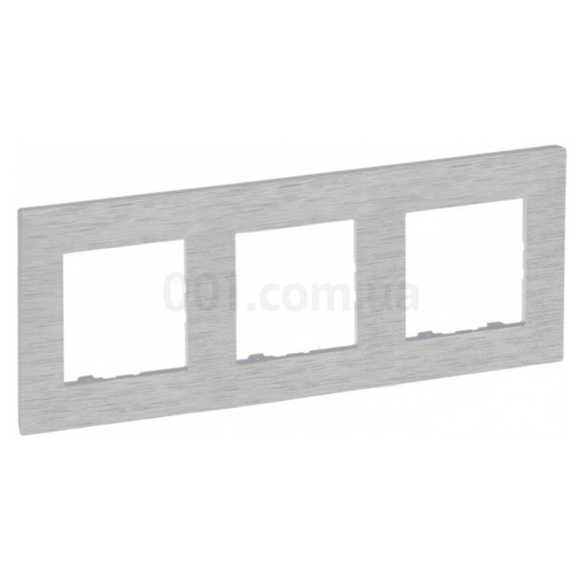 Рамка 3-постовая Niloe Step фактурный алюминий, Legrand 256_256.jpg