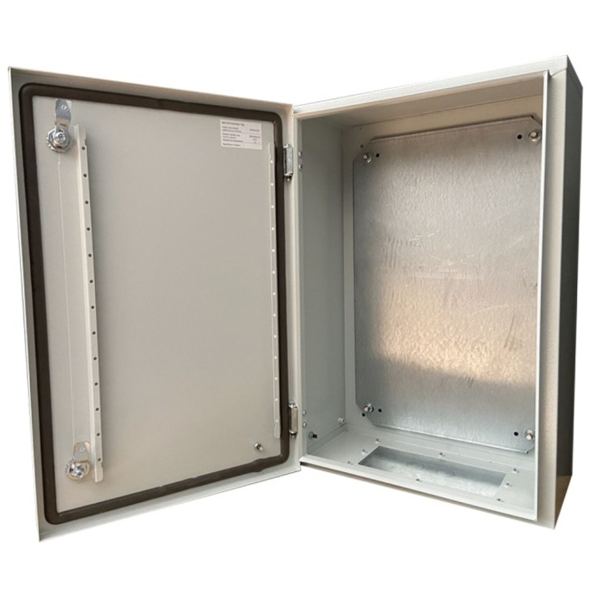 Корпус с монтажной панелью ЩМПн 10-8-31 IP54 EU EServer 256_256.jpg