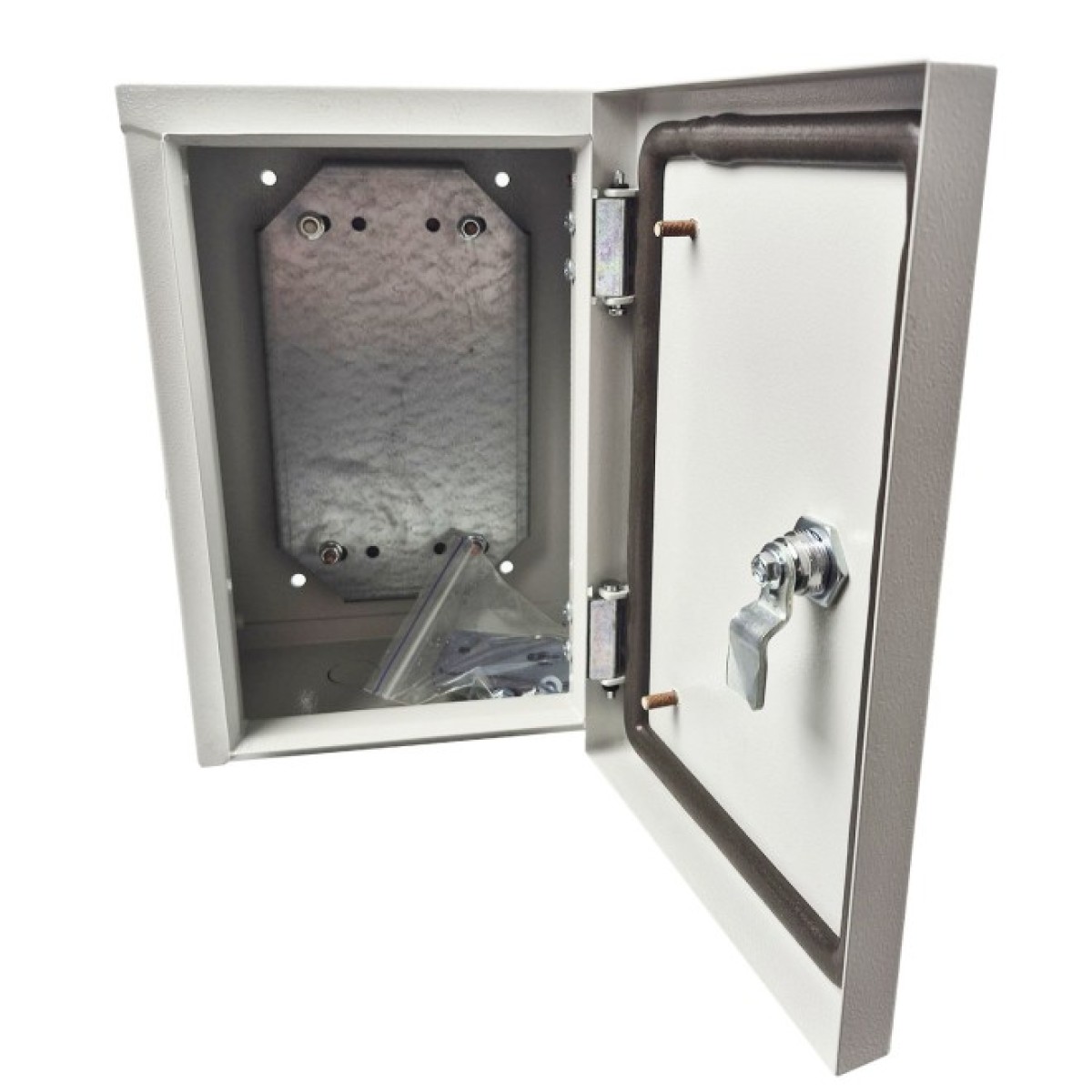 Корпус с монтажной панелью ЩМПн 4-3-21 IP54 EU EServer 256_256.jpg