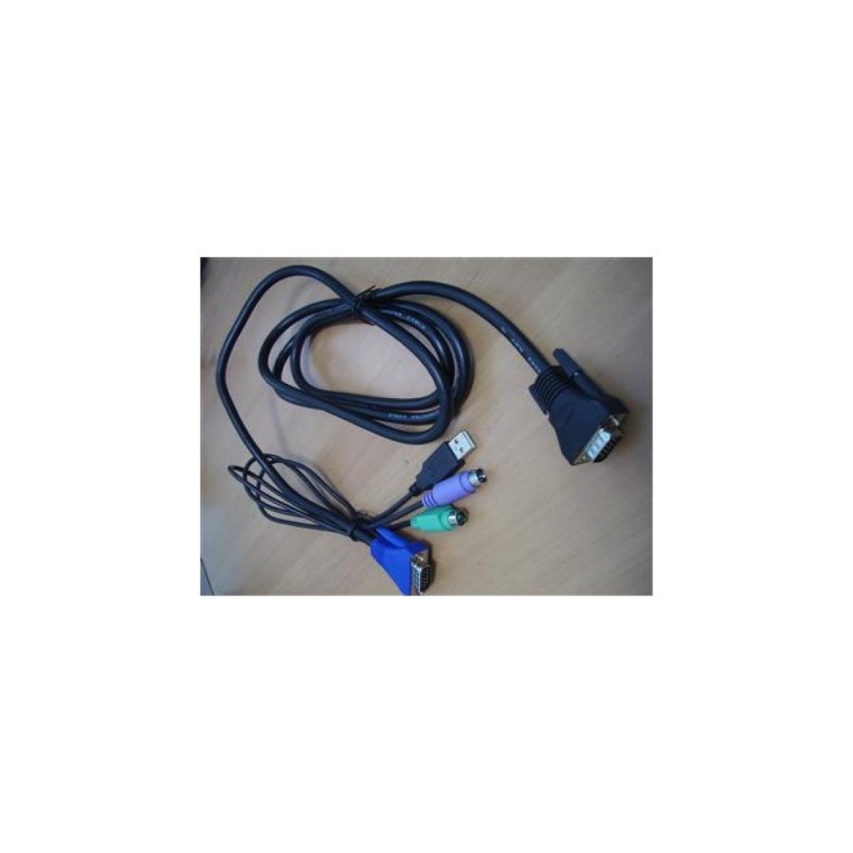 KVM-кабель D-Link KVM-401 1,8м 256_256.jpg
