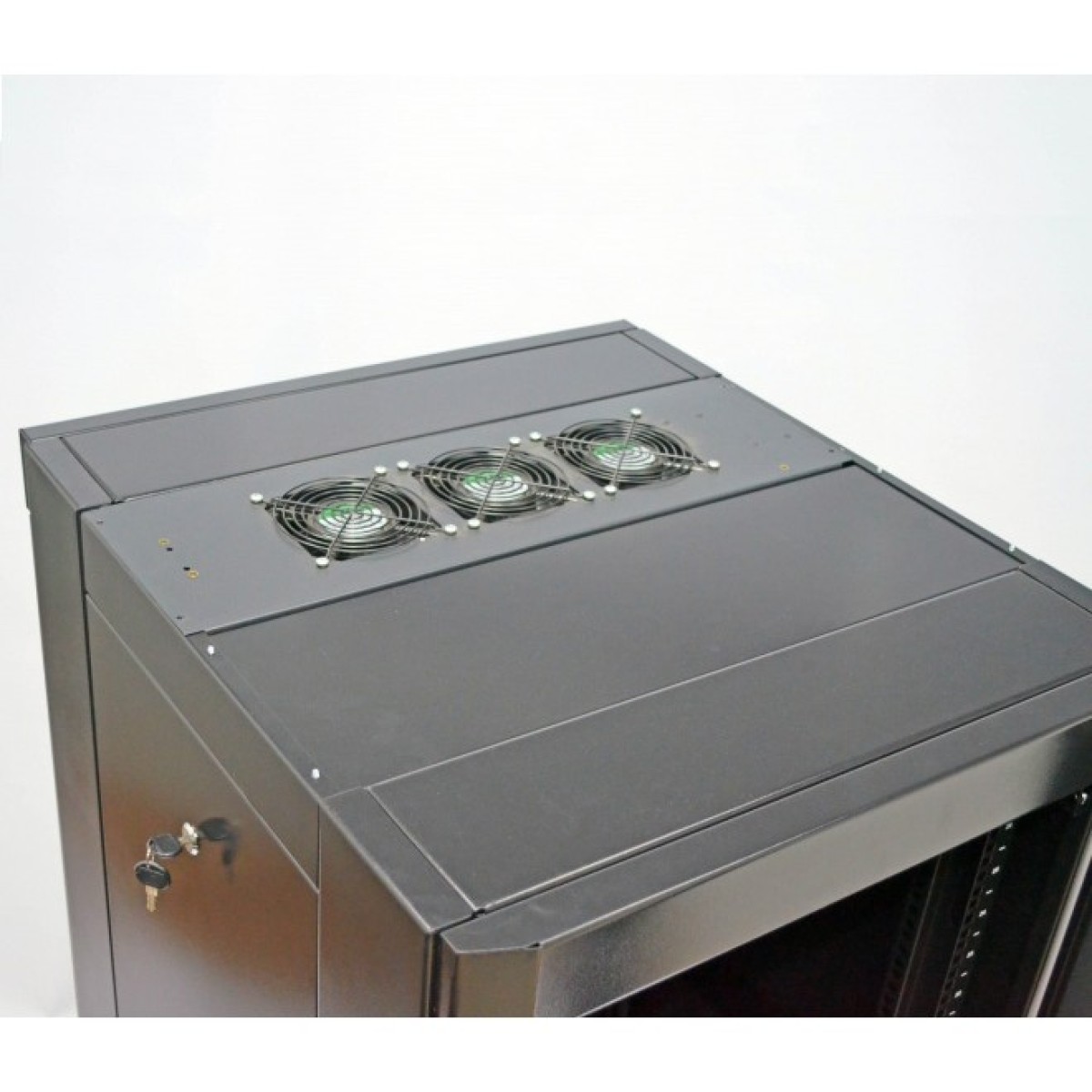 Шкаф серверный напольный 19" 28U, 610х675 мм (Ш*Г), усиленный, черный (UA-MGSE2866MB) 98_98.jpg - фото 3