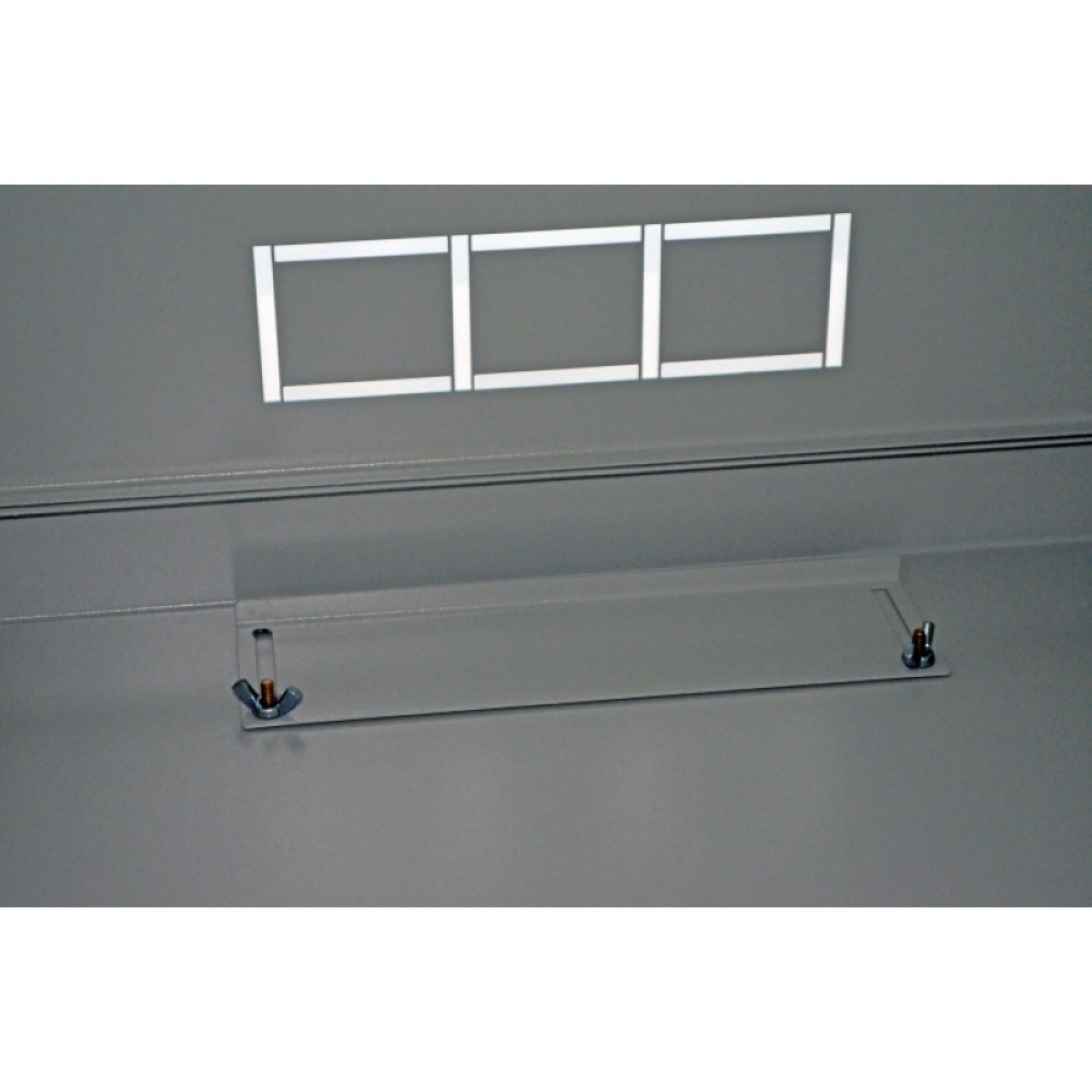 Шкаф 19", 15U, 600х500х773мм (Ш*Г*В), акриловое стекло, серый (UA-MGSWA155G) 98_98.jpg - фото 5