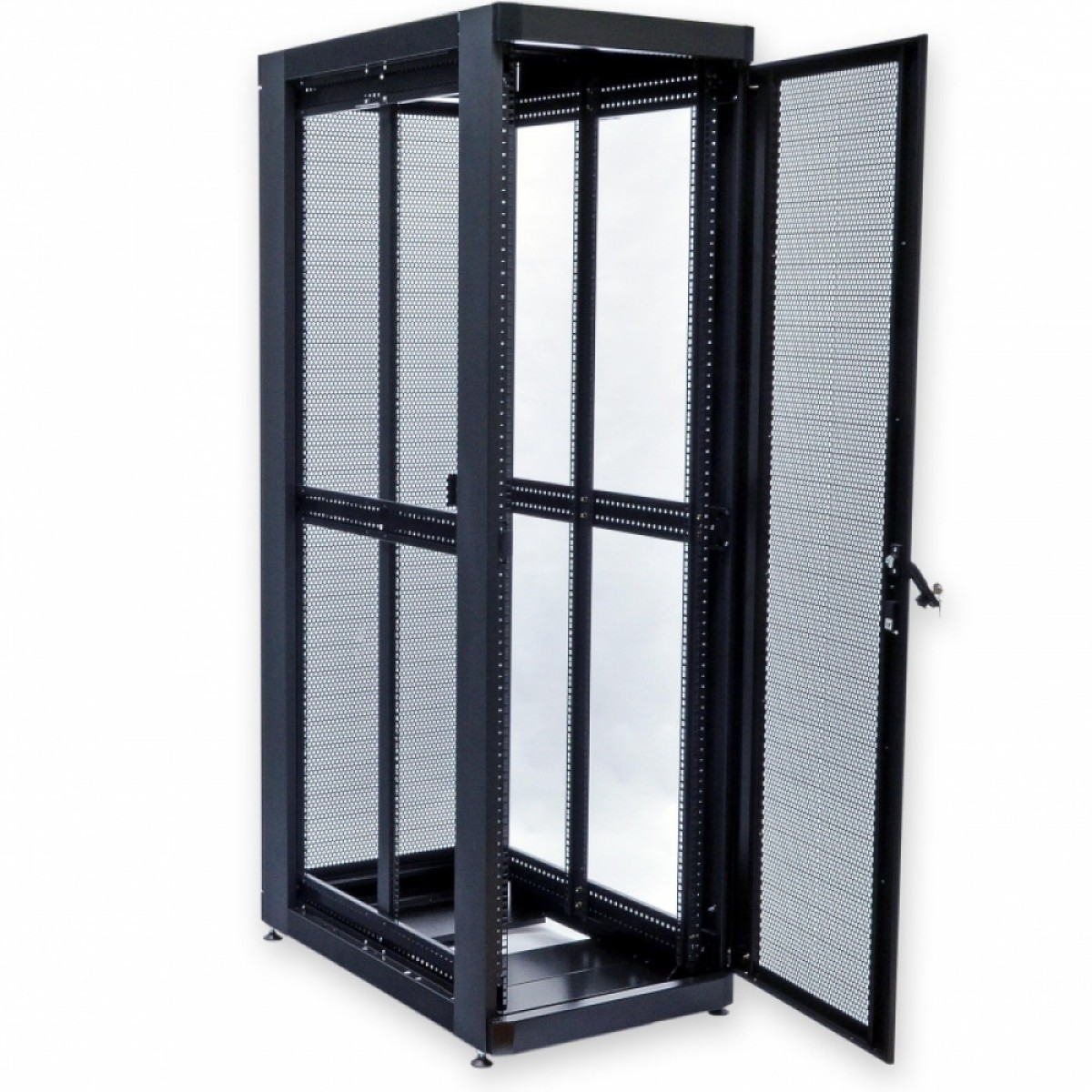 Шкаф 19" 45U, 610х1055 мм (Ш*Г), черный, перфорированные двери (66%) (UA-MGSE45610MPB) 98_98.jpg - фото 3